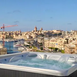 Penthouse Retreat , Cospicua Malta